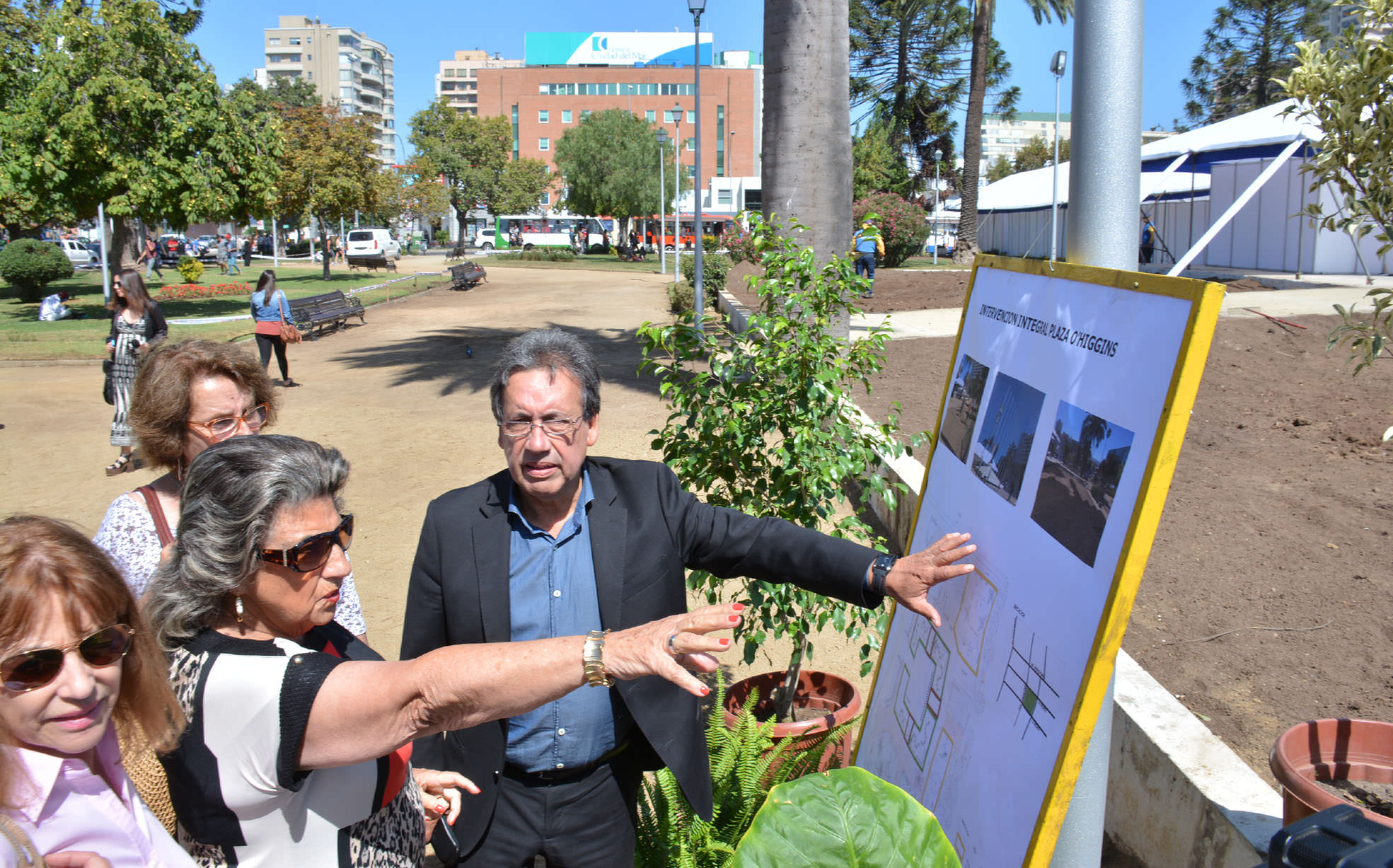 Fase final de mejoramiento integral de Plaza O’Higgins de Viña del Mar fue inspeccionada por alcaldesa Virginia Reginato