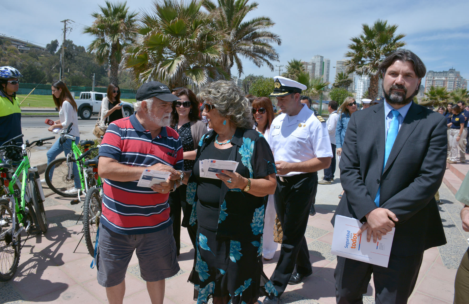 En Viña del Mar entregan medidas de autocuidado  a veraneantes  y recomendaciones para  denuncia seguro