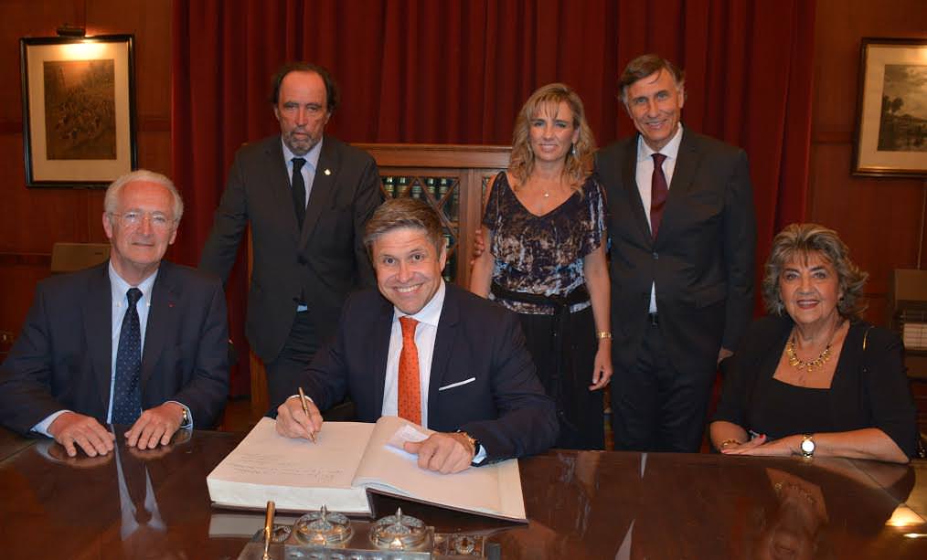 MUNICIPIO DISTINGUE A ORGANIZADORES DE GRAN PREMIO LATINOAMERICANO EN VIÑA DEL MAR