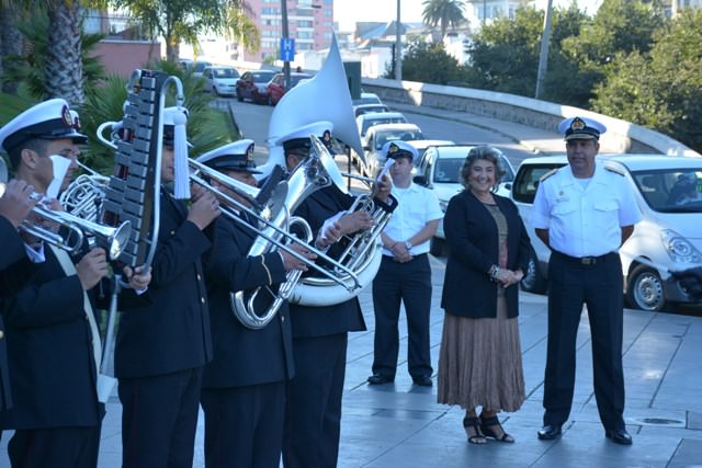 Invitación a ver presentación de concierto de los  Niños Cantores de Viena realizó alcaldesa Virginia Reginato y Armada