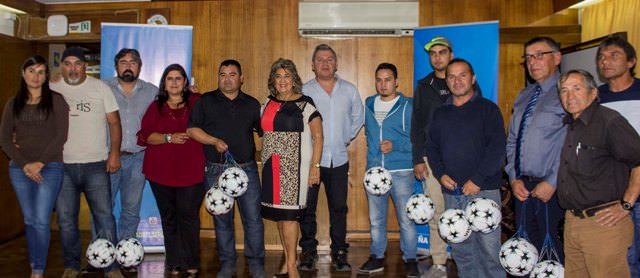 Primera reunión técnica con clubes de fútbol de la comuna sostuvo alcaldesa Virginia Reginato
