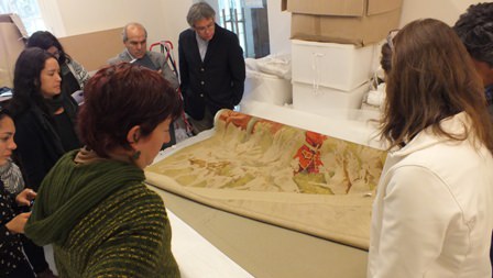 Municipio de Viña del Mar restauró 18 antiguos textiles del Palacio Vergara