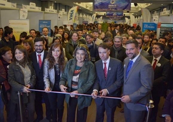 Gran afluencia de público registra Feria laboral que ofrece más de 1800 vacantes hasta este jueves, y que  inauguró alcaldesa Virginia Reginato