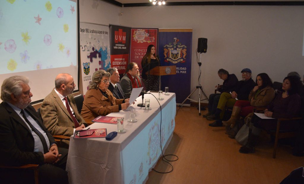 Imagen principal: A participar en “Juegos poéticos y florales” invitó alcaldesa Virginia Reginato