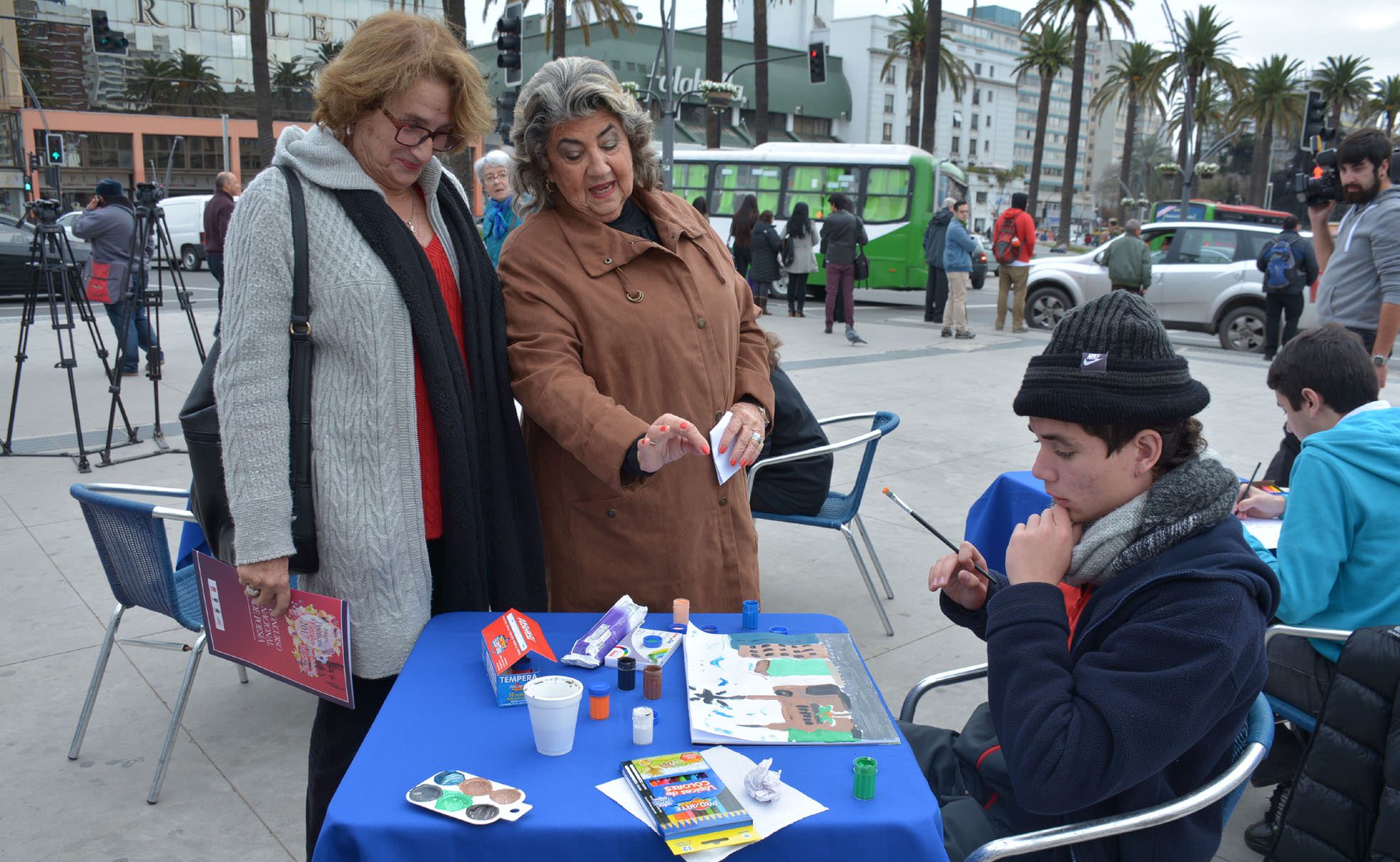 Municipio de Viña del Mar fomenta  inclusión de personas con discapacidad  con 7º concurso de pintura