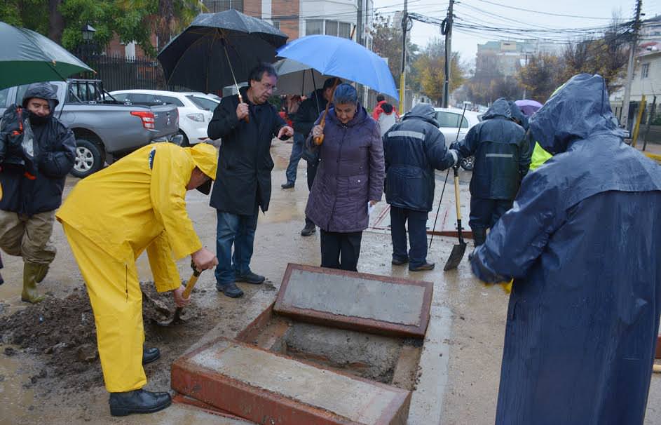 Mantención de sistema de evacuación de aguas lluvias en Viña del Mar destacó ​  Alcaldesa Virginia Reginato y MOP