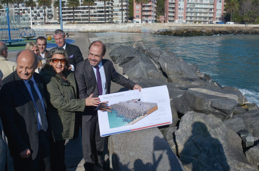 Imagen principal: Ministerio de Obras Públicas propuso alternativa para mitigar efectos de marejadas en Av. Perú