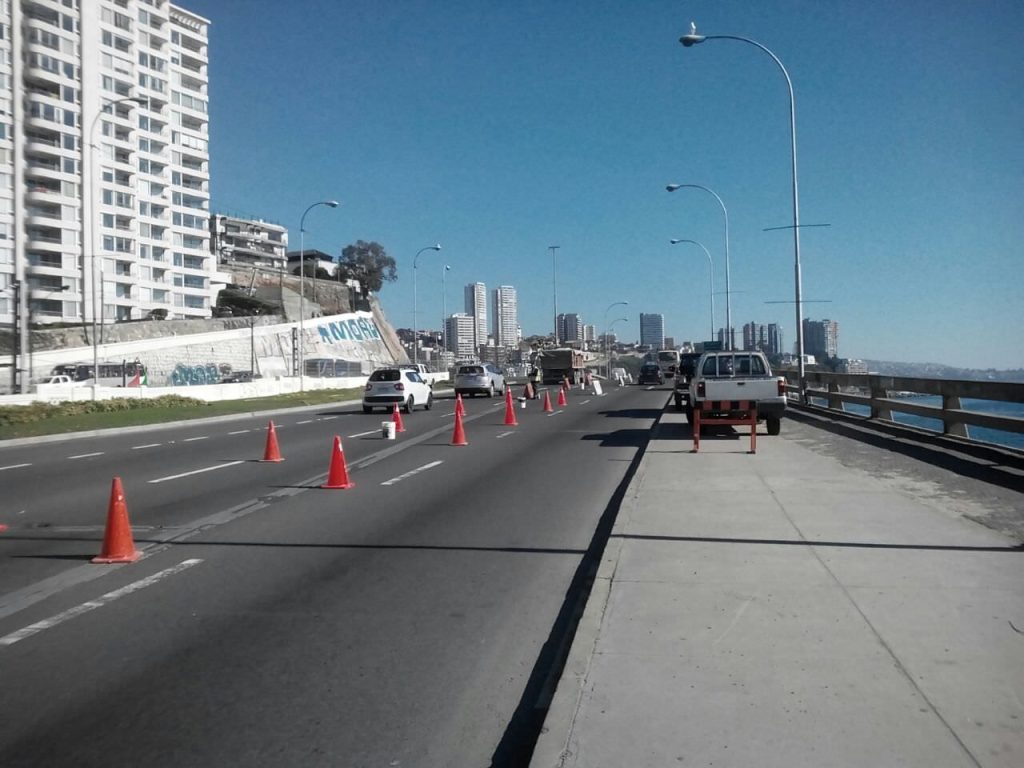 Imagen principal: Municipio de Viña del Mar reparará bache en vía  de Puente Capuchinos