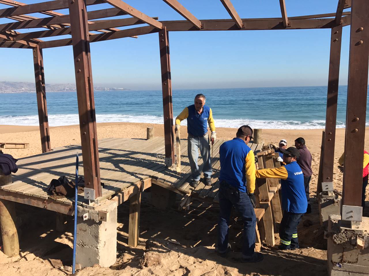 Municipalidad de Viña del Mar inició trabajos de recuperación del borde costero