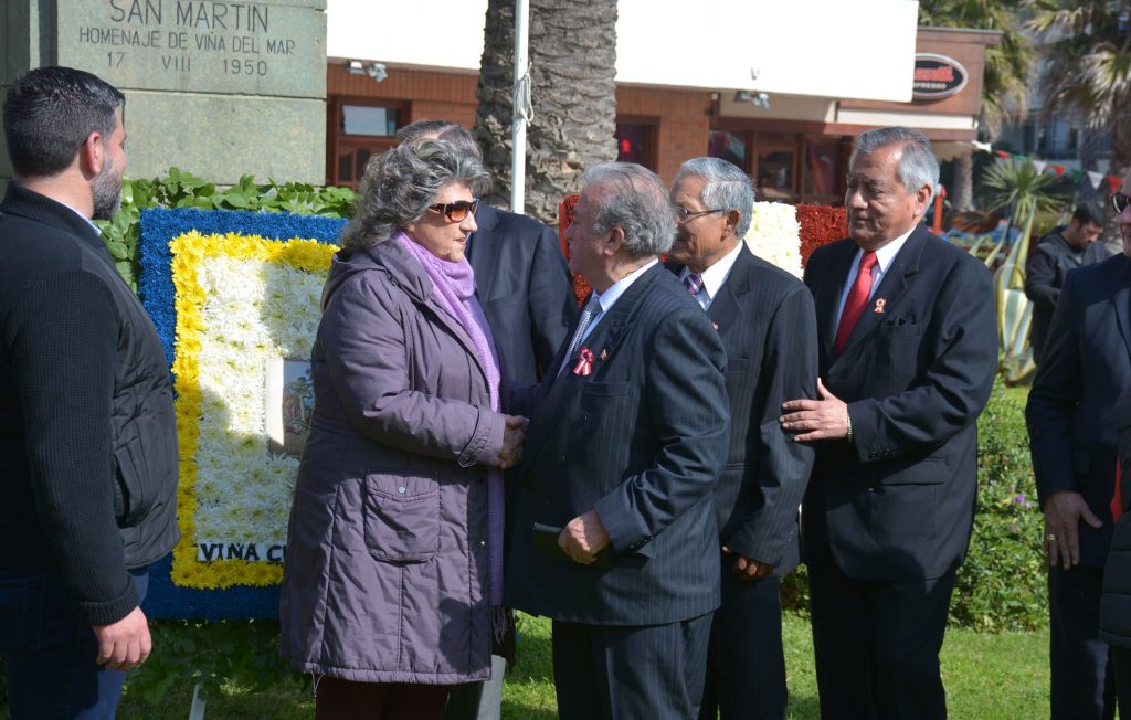 Imagen principal: Con llamado a la unidad entre los pueblos latinoamericanos, alcaldesa Virginia Reginato encabezó día Nacional del Perú