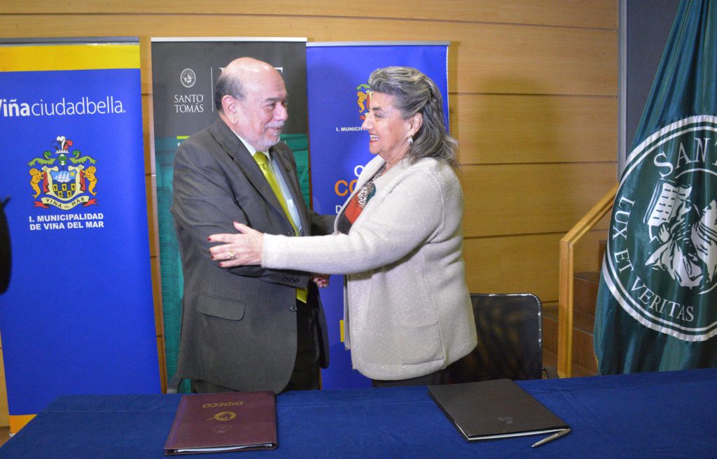 Imagen principal: Municipio de Viña del Mar y UST suscriben convenio  que beneficiará a vecinos viñamarinos