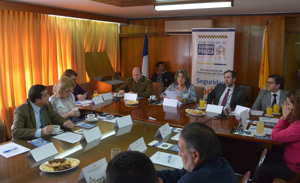 Imagen principal: Operativos conjuntos de fiscalización al comercio ambulante ilegal continuarán en Viña del Mar