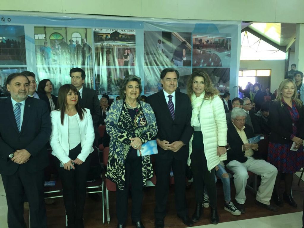 Imagen principal: En Te Deum evangélico  que unió a comunidad regional para orar por la Patria, participó alcaldesa Virginia Reginato