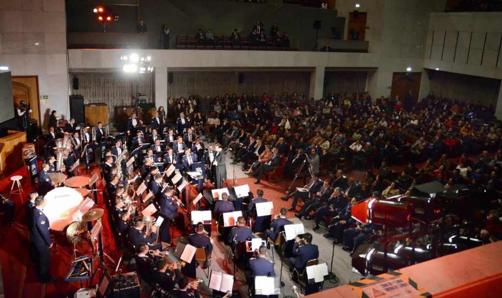 Imagen principal: Música de películas y homenajes marcaron inauguración de FicViña en el aniversario de sus 50 años