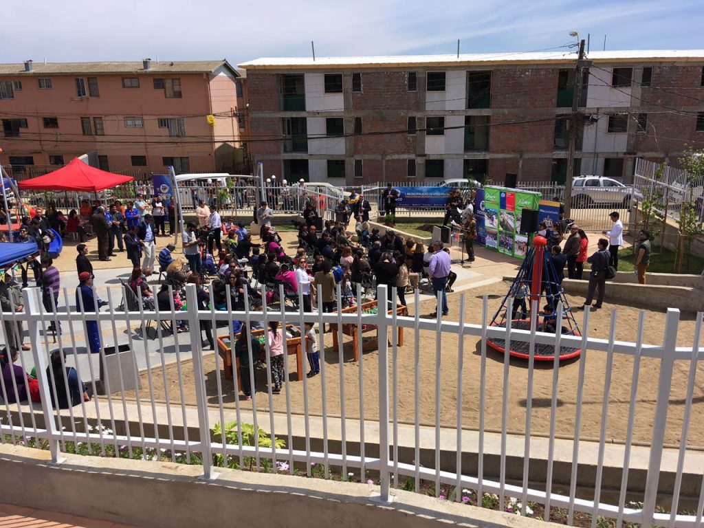 Imagen principal: Dos espacios públicos en Glorias  Navales inauguró alcaldesa Virginia Reginato y ministra de vivienda