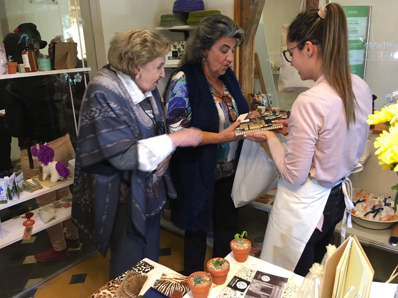Nueva cafetería y tienda de recuerdos brindan experiencia integral en el Museo Palacio Rioja