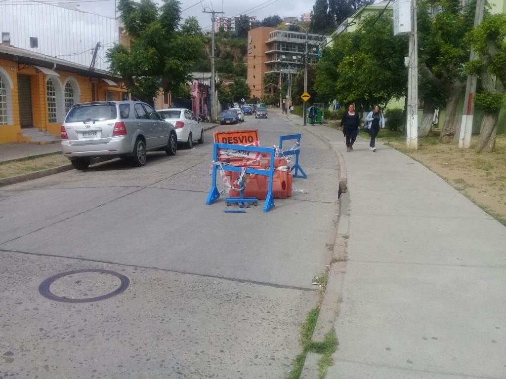 Imagen principal: Pronta solución  a reparación de socavón de Limonares gestionó alcaldesa Virginia Reginato