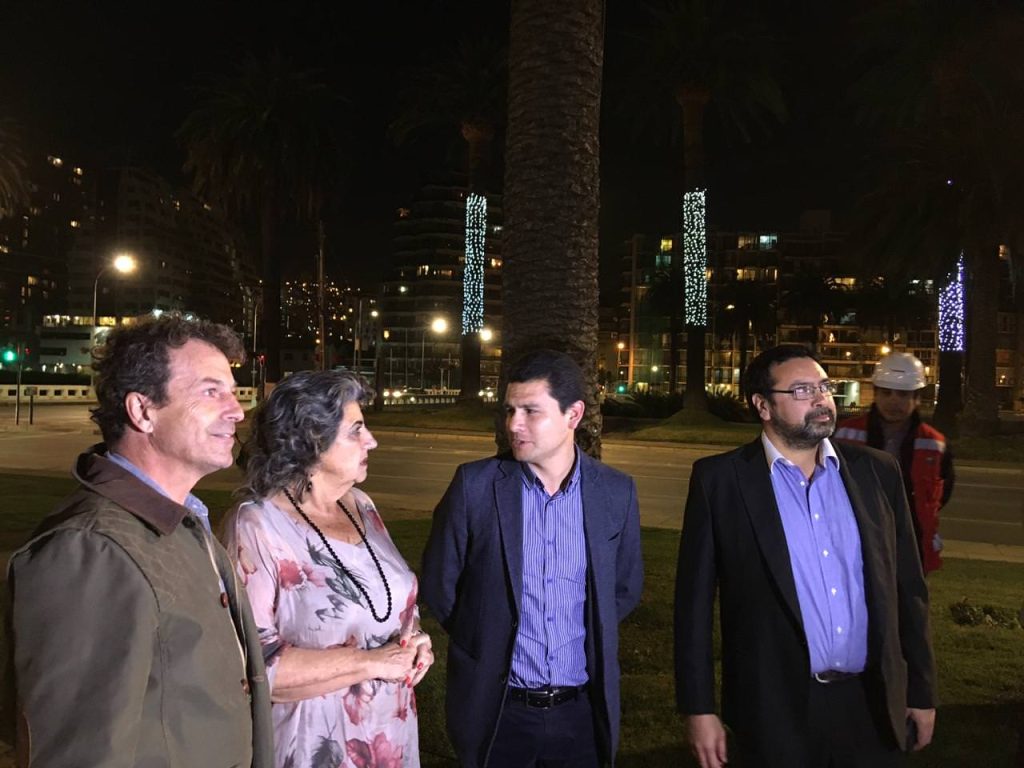 Imagen principal: Encendido de luces ornamentales en Viña del Mar  marca el inicio de fiestas de fin de año y temporada estival