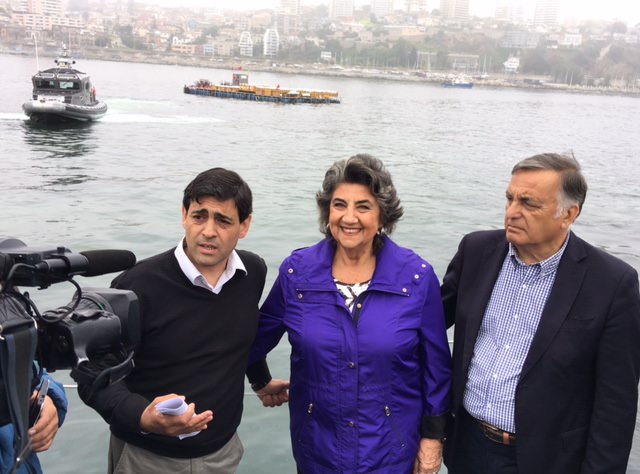 Espectáculo Año Nuevo en el  mar inició su cuenta regresiva con fondeo de  plataformas de lanzamiento