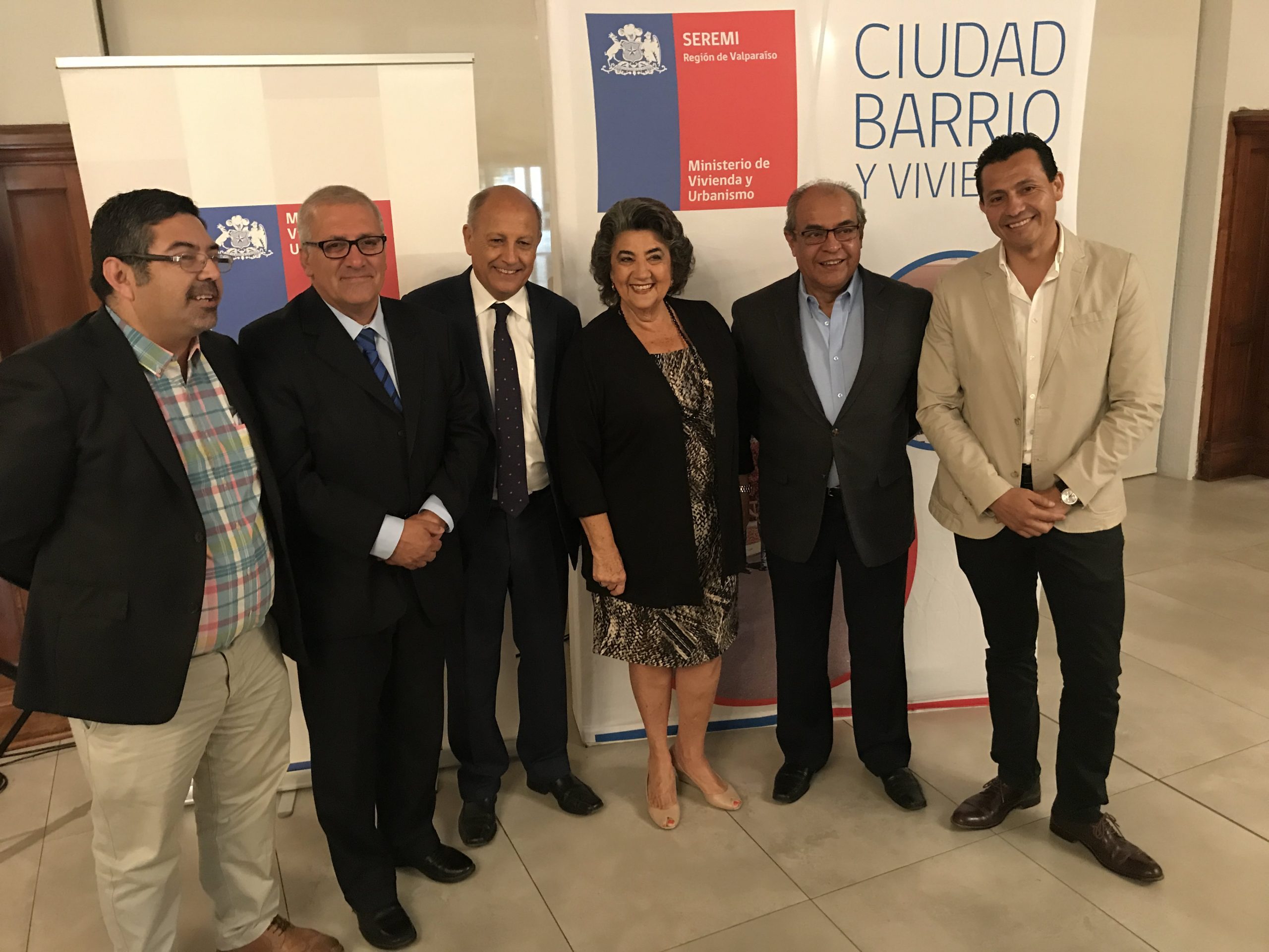AUTORIDADES SE REÚNEN CON DIRIGENTES DE COMITÉS SELECCIONADOS EN PROGRAMA PAVIMENTACIÓN PARTICIPATIVA