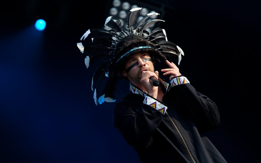 Imagen principal: Jamiroquai confirmado para la noche anglo del Festival de Viña 2018