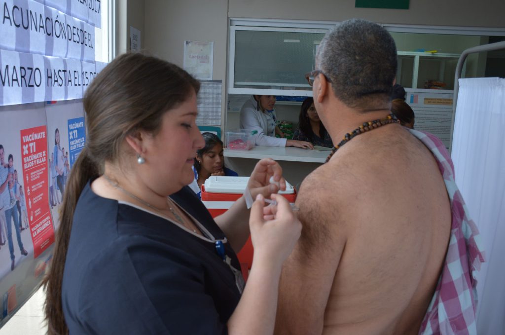 Imagen principal: Salud Primaria de Viña del Mar está preparada para vacunar contra la influenza