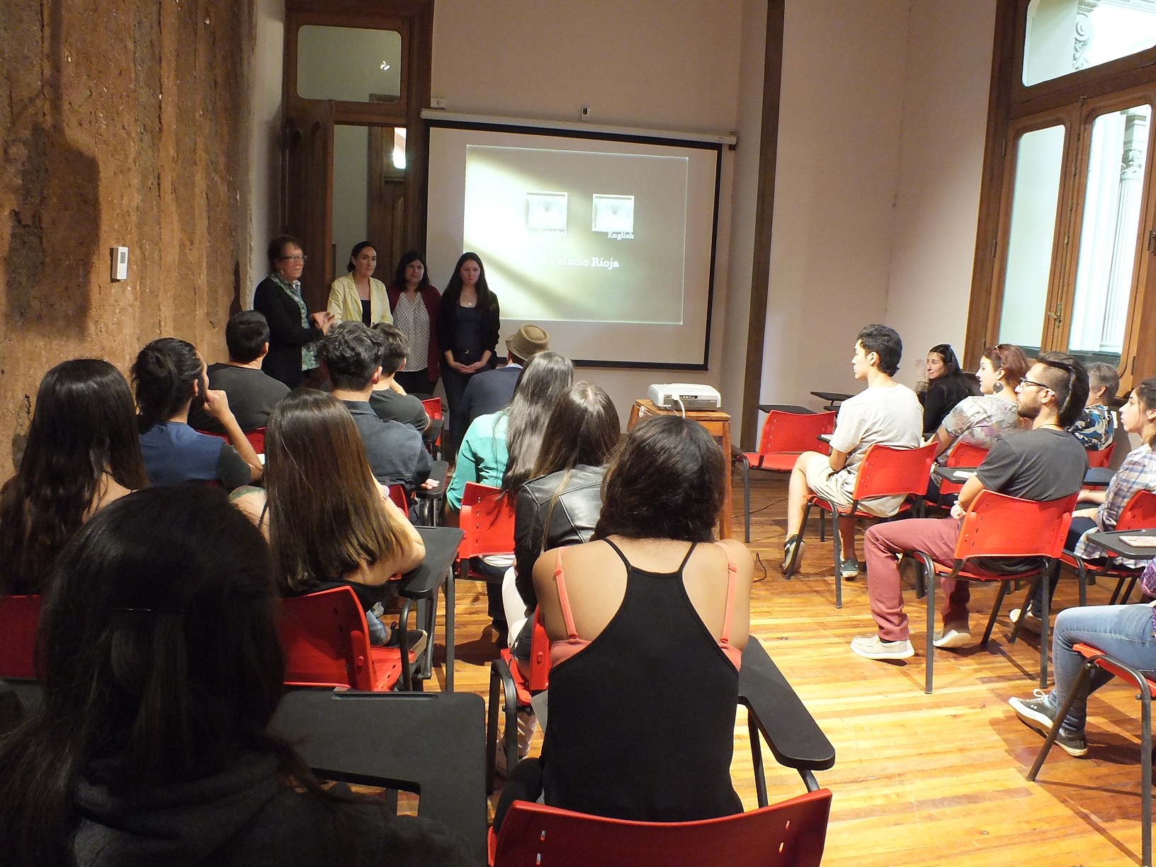 Futuros Profesionales del Turismo y la Cultura de la Universidad de Valparaíso vivieron jornada de inducción en Museo Palacio Rioja