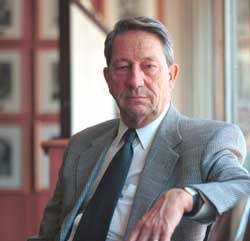 Municipio lamenta fallecimiento de histórico funcionario ligado al Festival de Viña del Mar