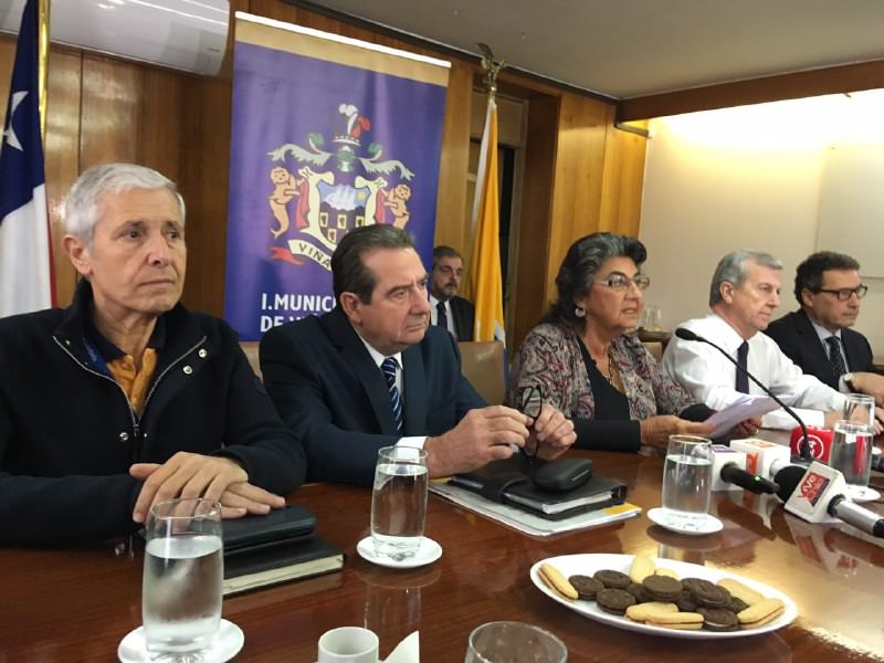 Alcaldesa Virginia Reginato dio a conocer plan de reestructuración para enfrentar situación presupuestaria del municipio