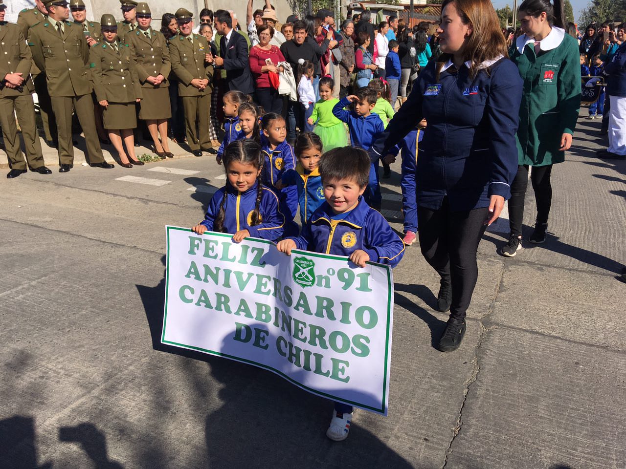 Reñaca Alto rindió homenaje a Carabineros de Chile en nuevo aniversario institucional