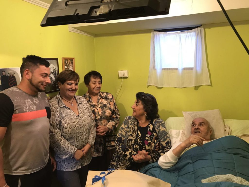 Imagen principal: En casa de matrimonio, alcaldesa Virginia Reginato dio inicio a 12ª versión de Programa “Vínculos”