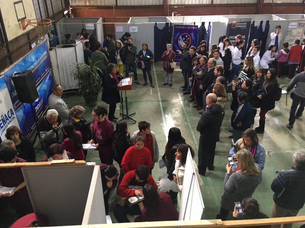 Imagen principal: Municipio de Viña del Mar y U. de Valparaíso concretan alianza colaborativa para ejecutar operativos sociales