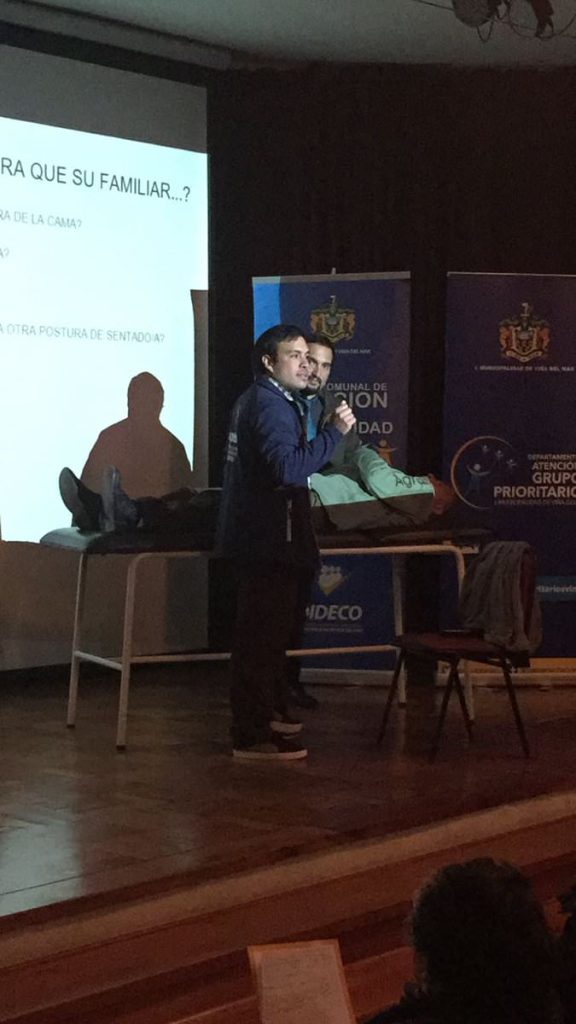 Imagen principal: Municipio de Viña del Mar entregó orientación a cuidadores de personas en situación de dependencia