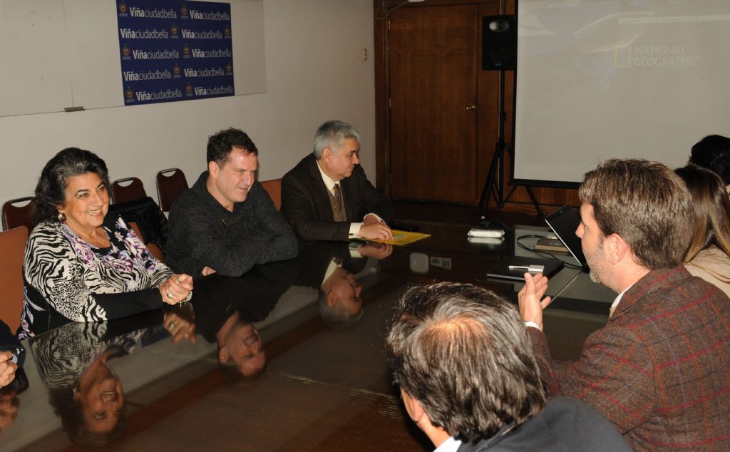 Imagen principal: Fox Networks Group presentó propuesta a alcaldesa Virginia Reginato, socio que dispondrá toda su programación en beneficio de Viña del Mar y el Festival de la canción