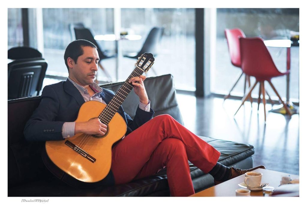 Imagen principal: Municipalidad de Viña del Mar invita a concierto de guitarrista Esteban Espinoza en el Museo Palacio Rioja