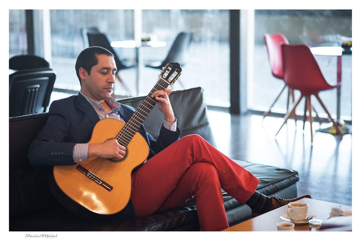 Municipalidad de Viña del Mar invita a concierto de guitarrista Esteban Espinoza en el Museo Palacio Rioja