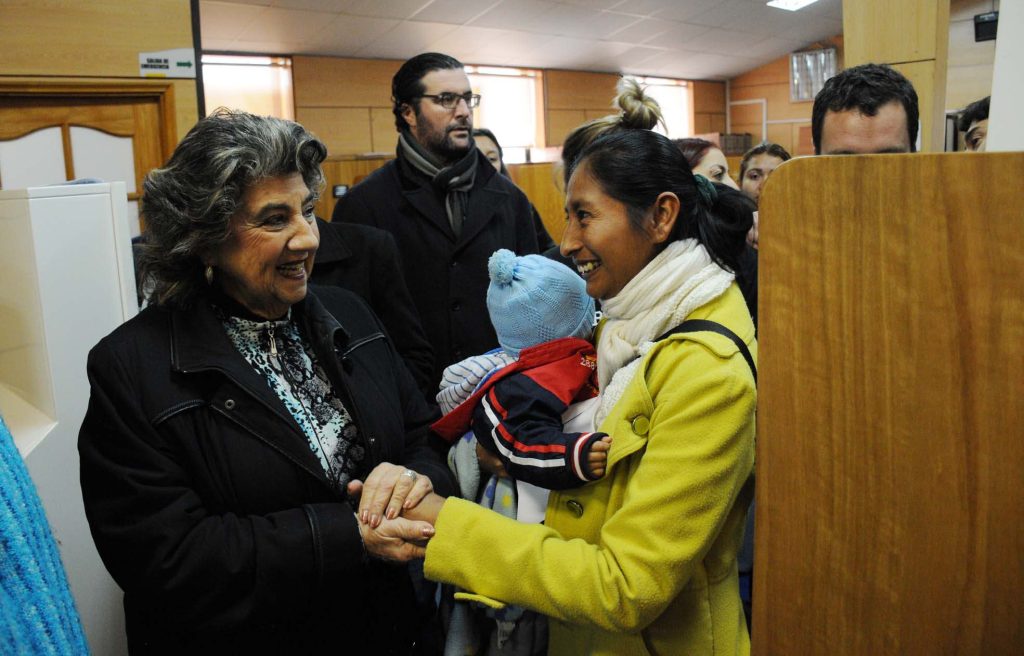 Imagen principal: Atención integral a inmigrantes se brinda en dependencias municipales de Viña del Mar