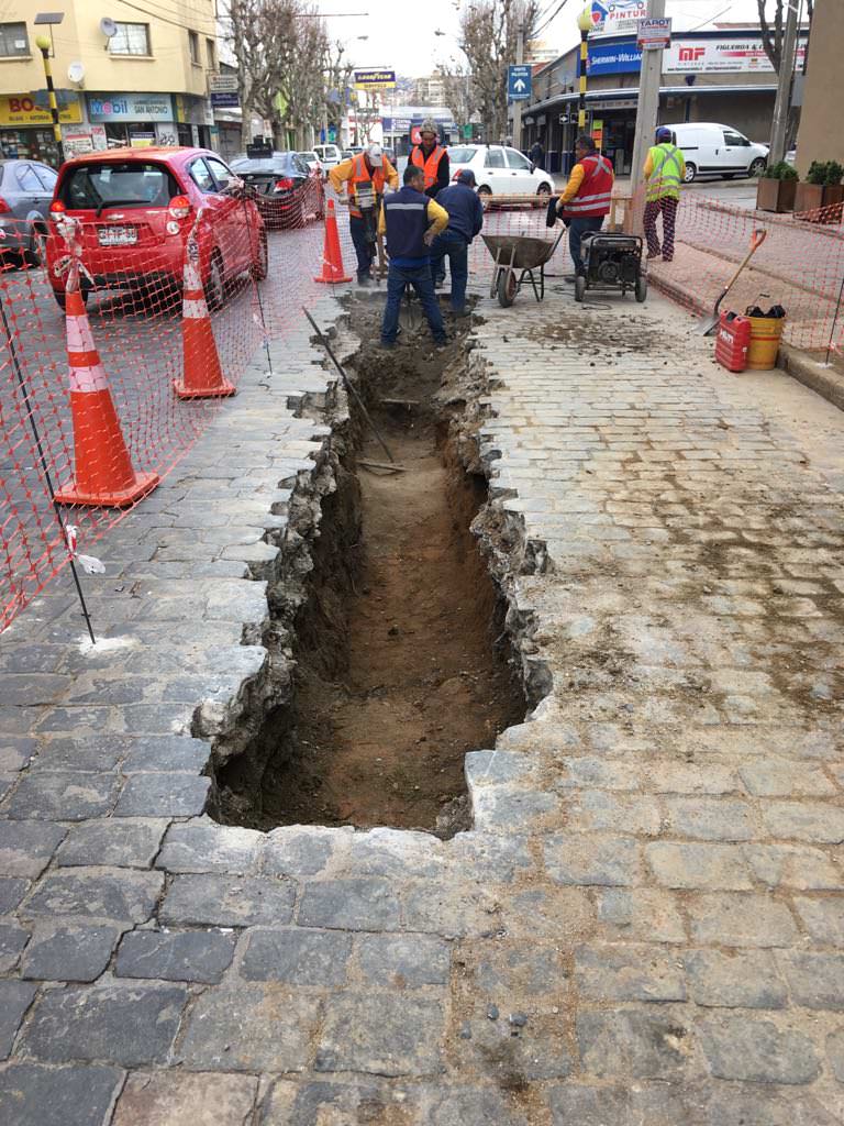 Municipio de Viña del Mar repara tramo deteriorado de calle San Antonio