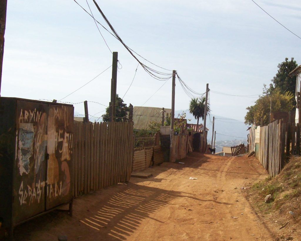 Imagen principal: Municipio de Viña del Mar inicia proceso de urbanización sanitaria para campamento Amanecer