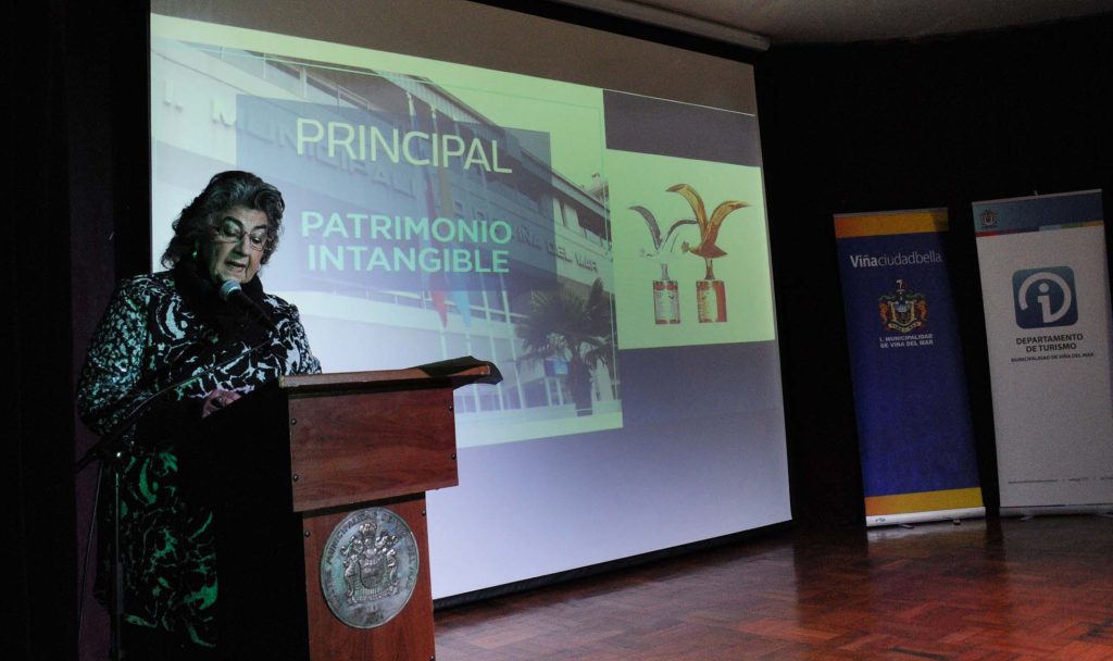 Imagen principal: Alcaldesa Virginia Reginato, destaca al Festival como mucho más que un evento musical