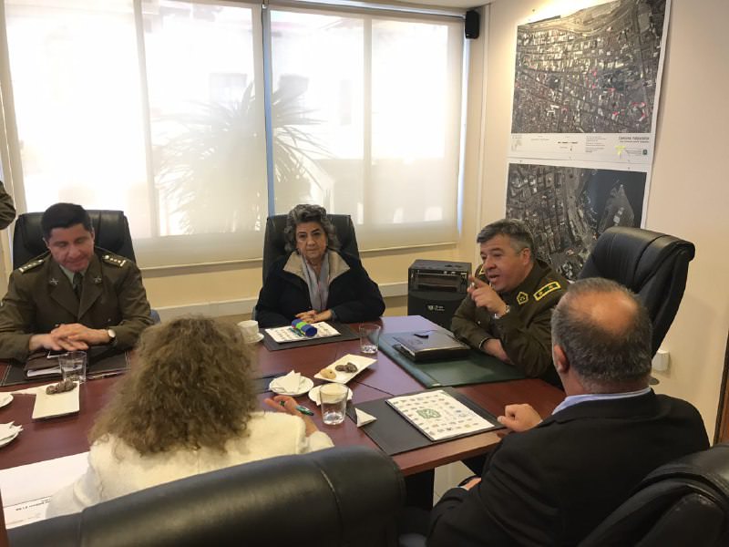 Alcaldesa Virginia Reginato destaca encuentro de trabajo con General de V zona de Carabineros