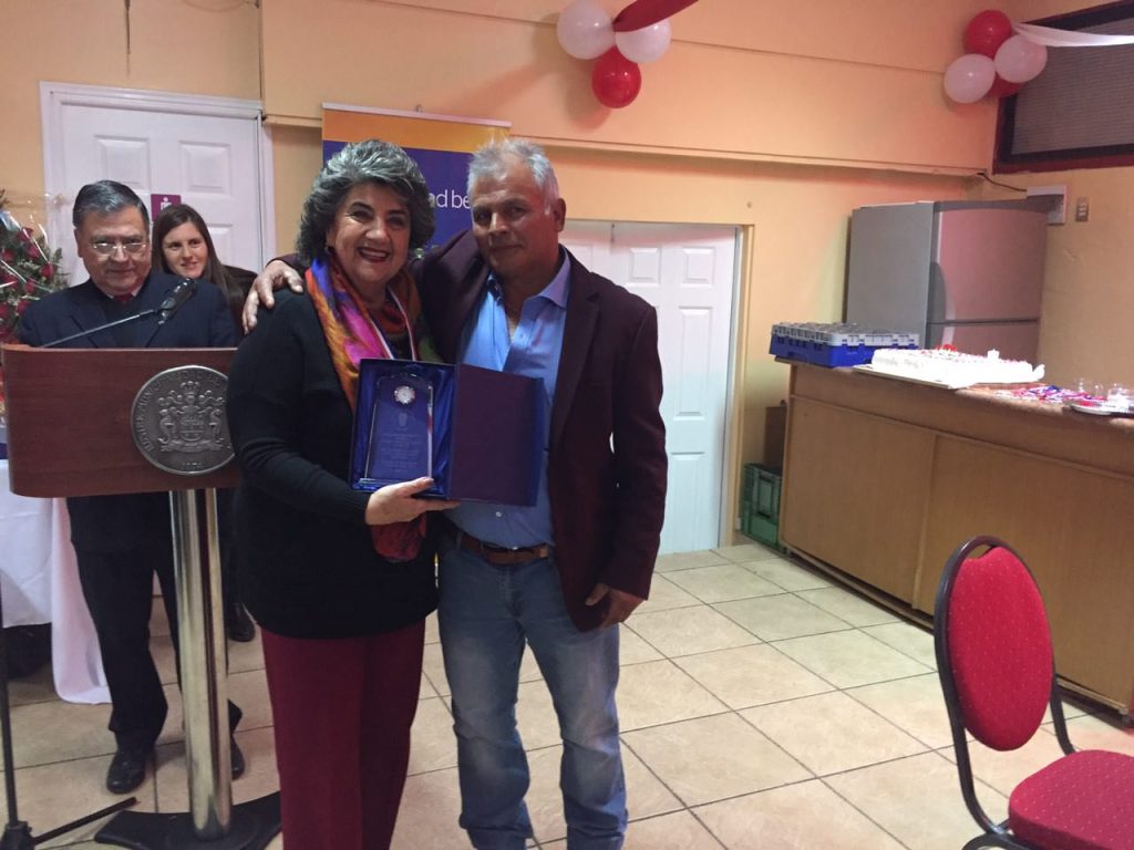 Imagen principal: Quehacer de trabajadores del Cementerio Santa Inés fue reconocido por alcaldesa Virginia Reginato