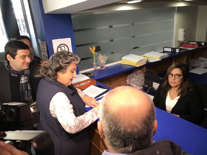 Autoridades provinciales y comunales interponen denuncia por extracción ilegal de áridos en estero Marga Marga