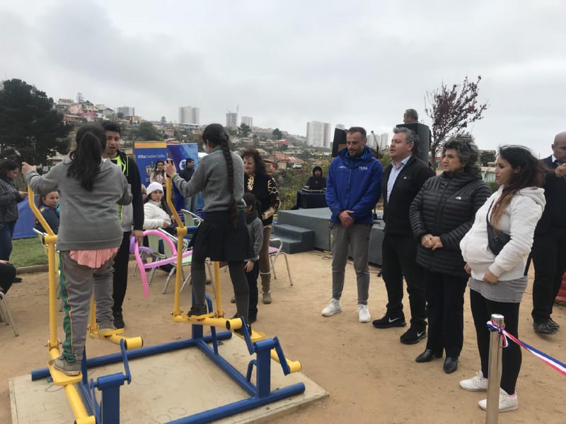 Implementación equipamiento urbano espacios públicos