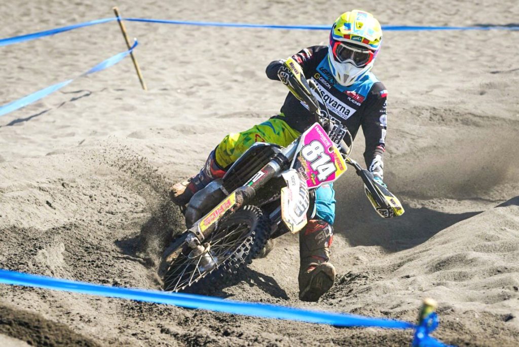 Imagen principal: Se acercan a Viña del Mar pilotos que participarán en el Six Days