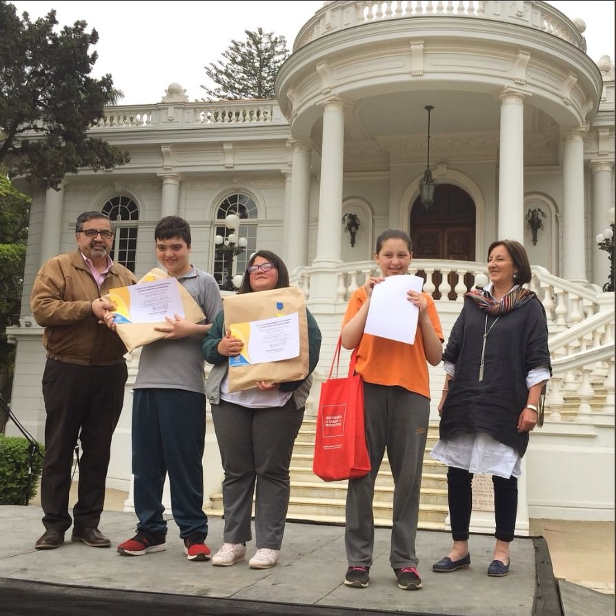 Municipio de Viña del Mar premió a ganadores de 8° certamen inclusivo de pintura