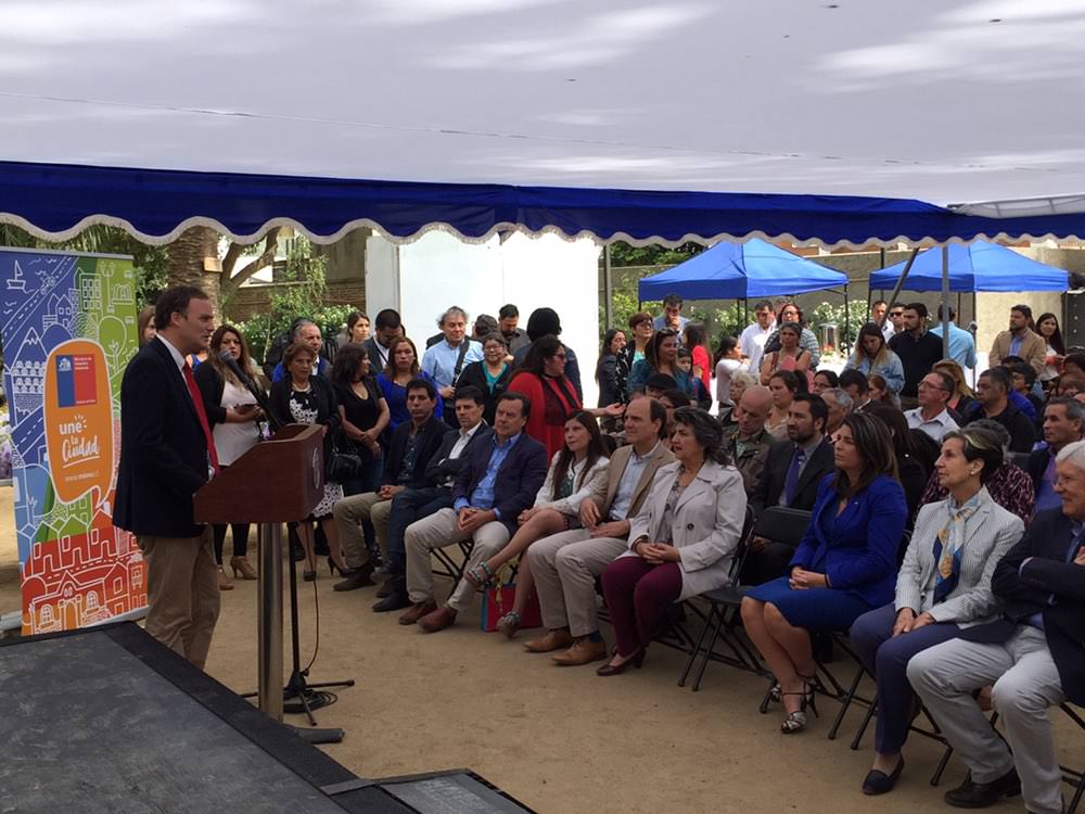 127 familias del Campamento Manuel Bustos recibieron títulos de dominio