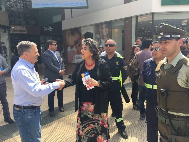 Municipio de Viña del Mar impulsa campaña “Navidad Segura” en el comercio establecido