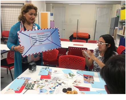 Talleres de carta y filatelia de Correos de Chile se realizan gratis esta semana en el Palacio Rioja