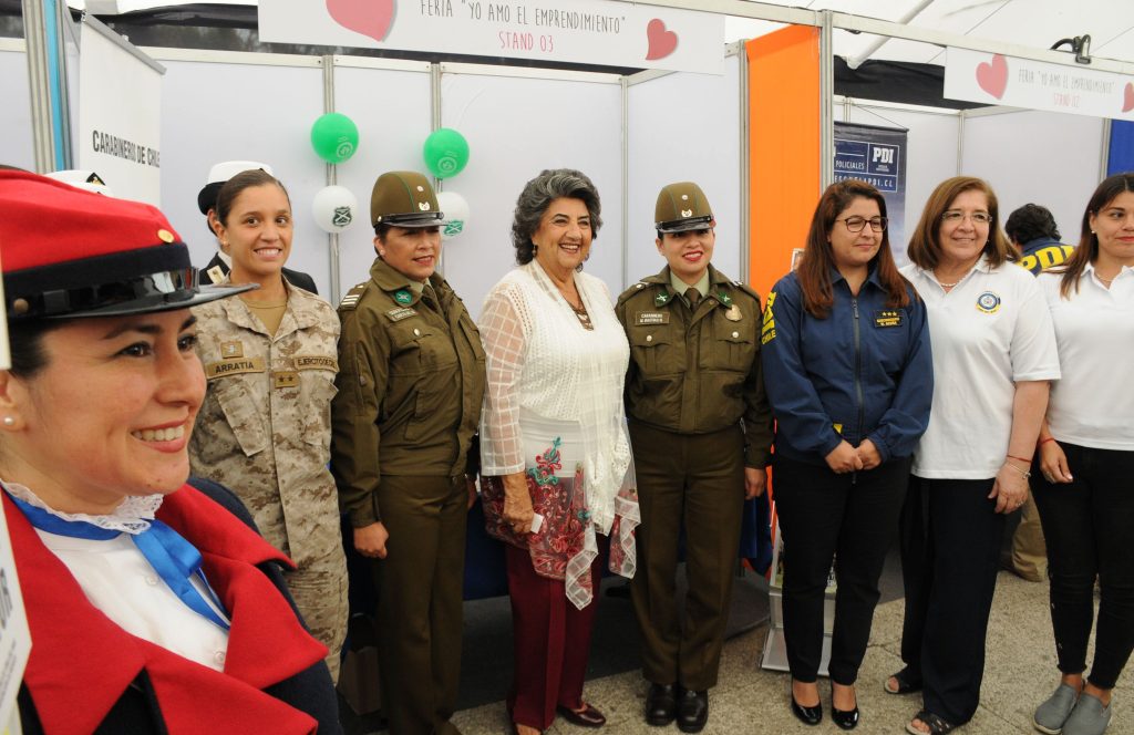 Imagen principal: Municipio de Viña del Mar realiza muestra de emprendedoras, talleres y servicios en conmemoración del Día de la mujer